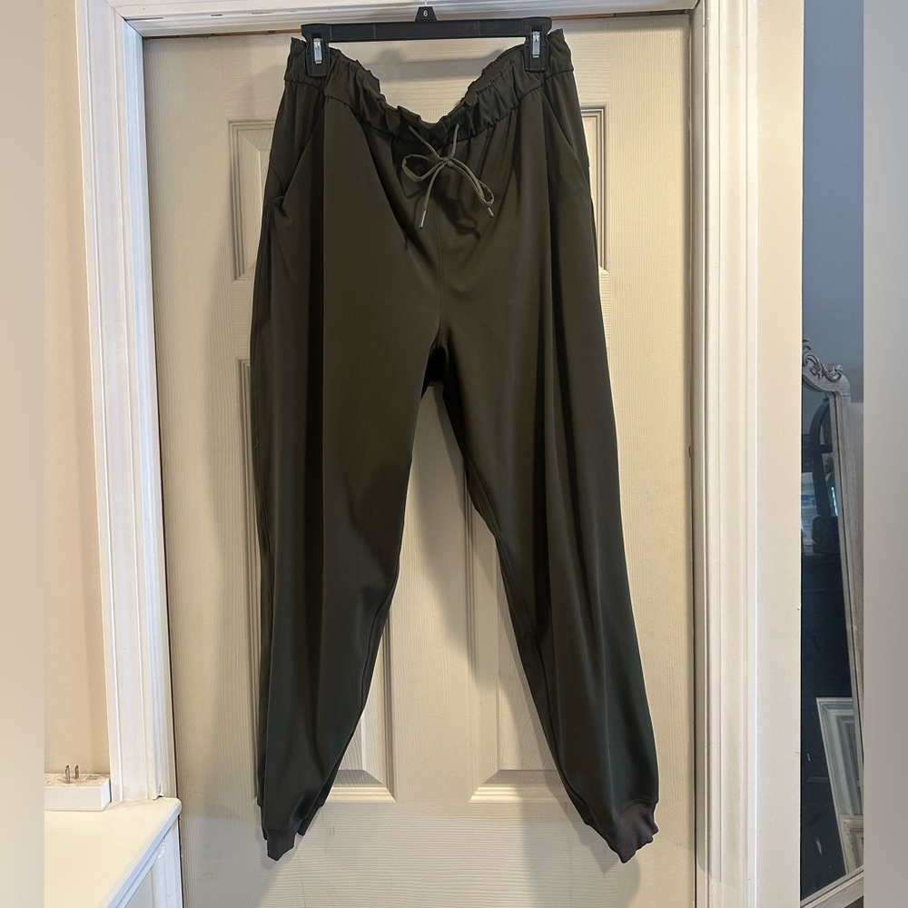 Lululemon High Rise Jogger